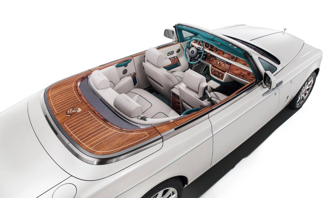 Roll-Royce Phantom Drophead ganha versão só para marajás - Jornal