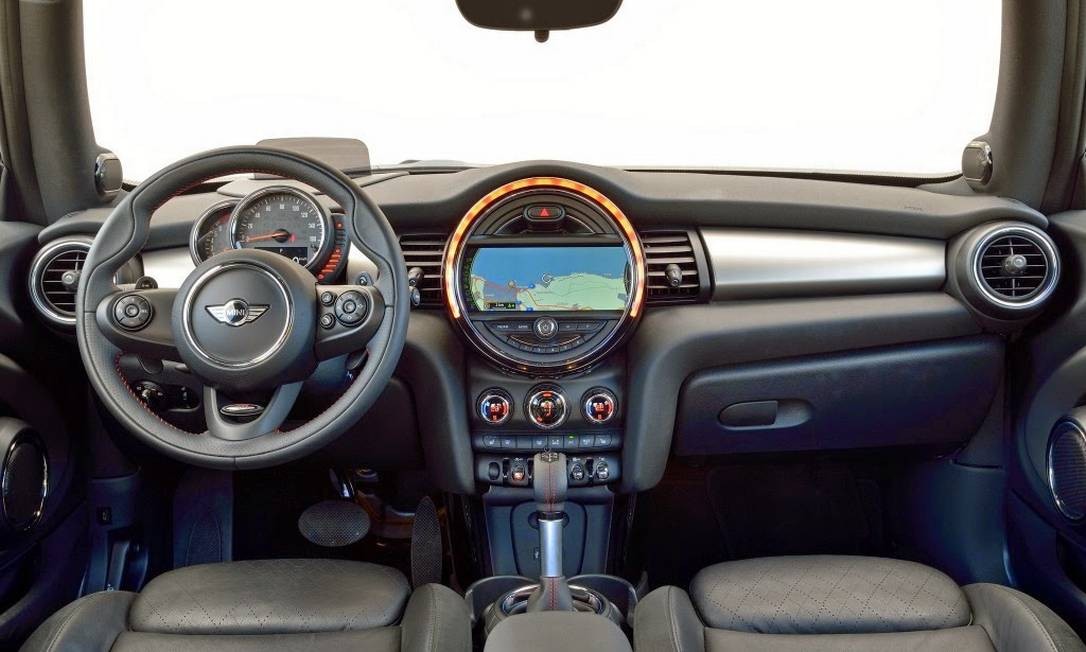 Mini Cooper S ganha câmbio manual em lote de apenas 100 unidades