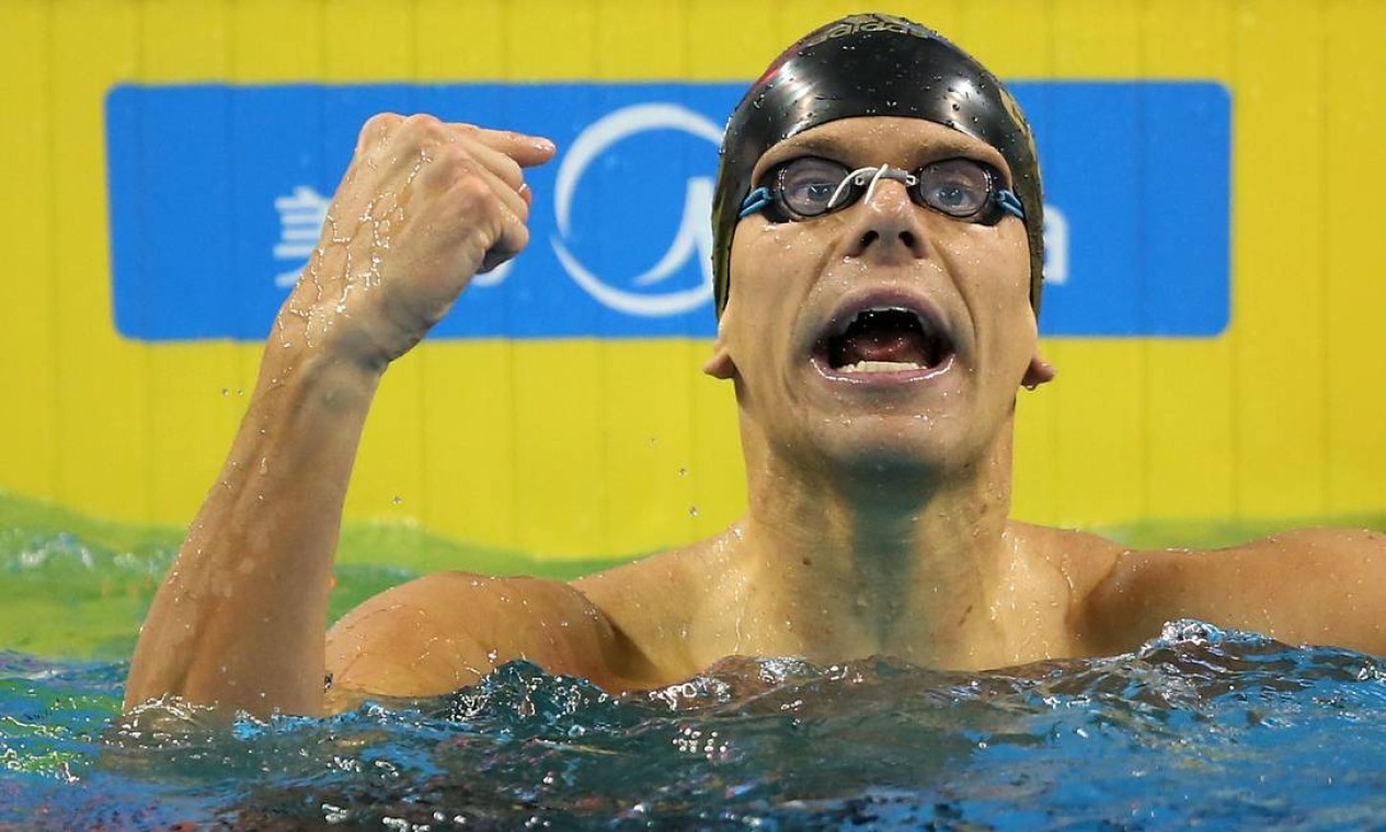 'Eu ganhei', comemora Cesar Cielo ao vencer a disputa dos 100m livre em Doha Foto: Satiro Sodre / SSPress
