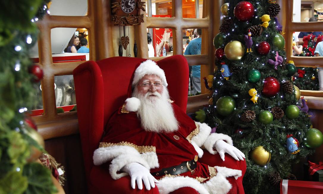Papai Noel' vira atração no Mercado Municipal de Niterói