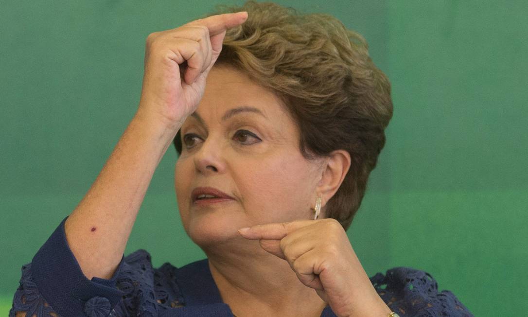 
A Presidente Dilma Roussef fixou em R$ 788 o valor do salário mínimo
Foto:
/
André Coelho

