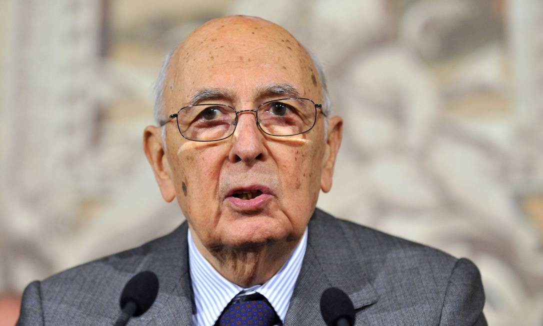 Giorgio Napolitano renuncia à presidência da Itália ...