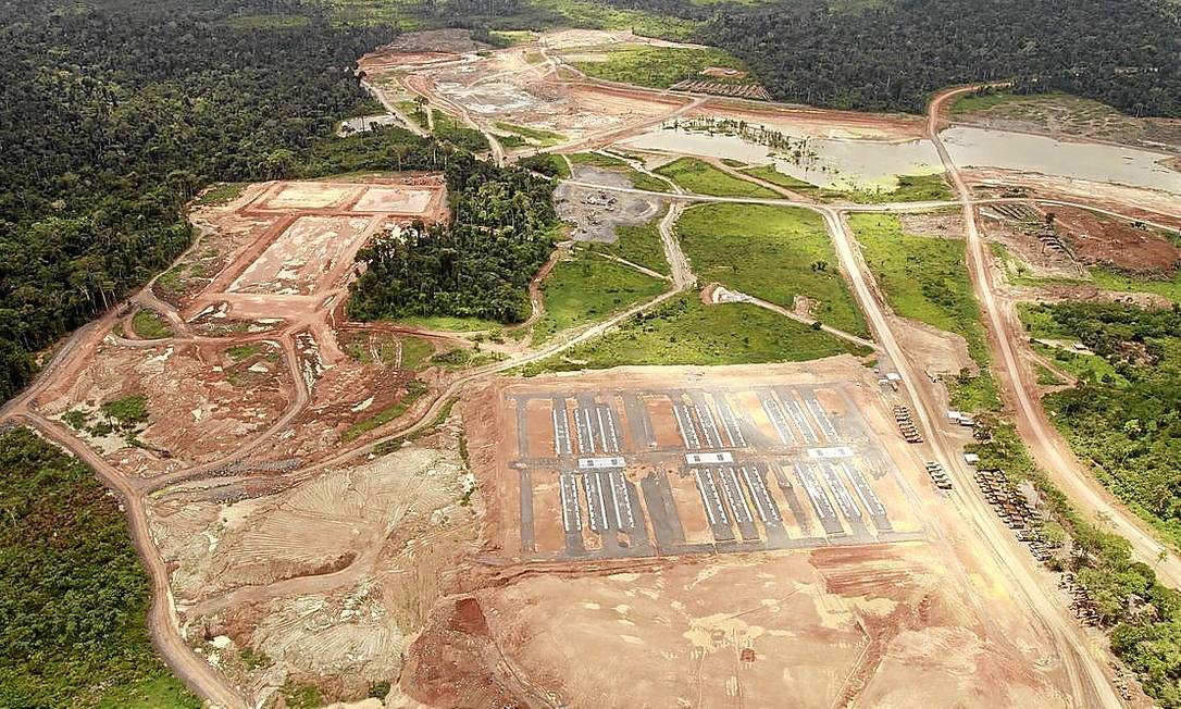 
Atrasos. Especialistas citam os problemas envolvendo as obras de hidrelétricas, como a de Belo Monte, no Pará
Foto: Marcelo Salazar/ISA/27-2-2013