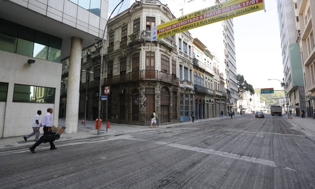 Trecho da Rua Primeiro de Março é liberado após conclusão de obras do Túnel Rio 450 Jornal O Globo Trecho da Rua Primeiro de Março é liberado após conclusão de obras do Túnel Rio 450 Jornal O Globo