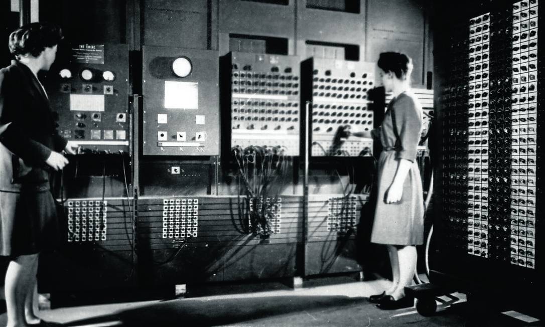 
Documentário resgata história das programadoras do Eniac, primeiro computador moderno, cujo trabalho pioneiro de programação nunca foi reconhecido
Foto: Wikipedia / Wikipedia
