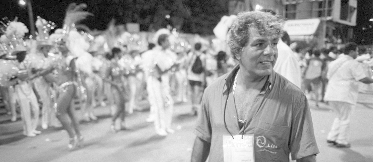 Capitão Guimarães durante o desfile do Unidos da Tijuca no Sambódromo, em 1988, quando era Presidente da LIESA Foto: Ricardo Beliel / Agência O Globo