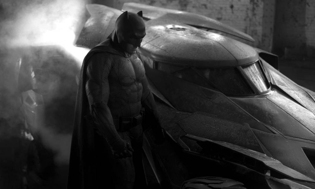 Ben Affleck leva 25 minutos para vestir a roupa de Batman no novo filme do  super-herói - Jornal O Globo