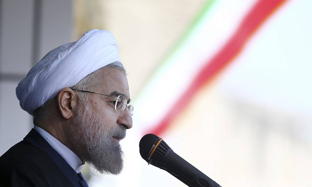 Hassan Rouhani. Presidente iraniano exigiu que sanções contra o país sejam suspensas antes que acordo final sobre o program nuclear seja assinado Foto: Mohammad Berno / AP
