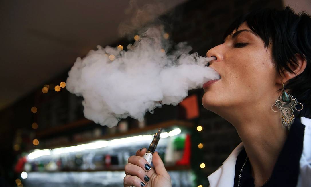 
Cigarro eletrônico: perigo para a saúde dos jovens, afirmam especialistas
Foto:
SPENCER PLATT
/
AFP
