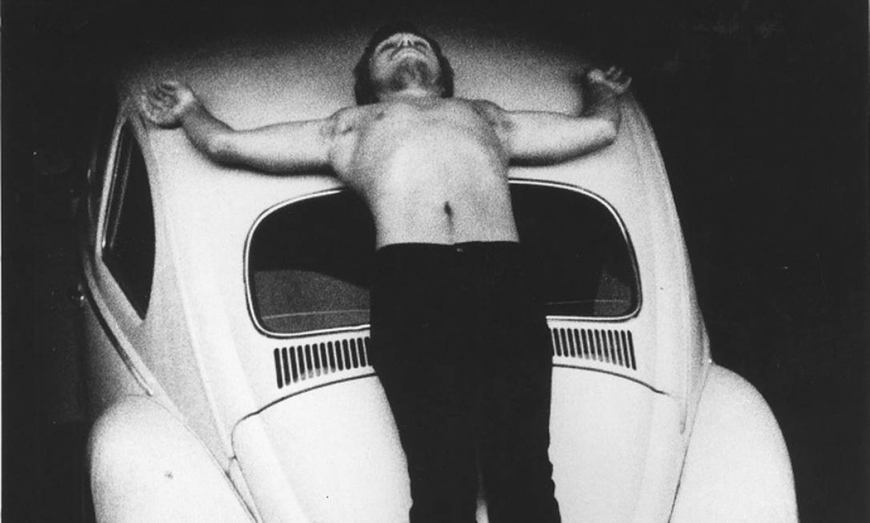 Artista performático Chris Burden morre aos 69 anos - Jornal O Globo