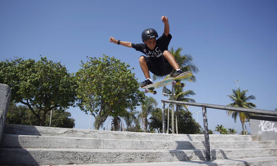 Treino histórico, primeiro do skate em Jogos, reúne atletas do