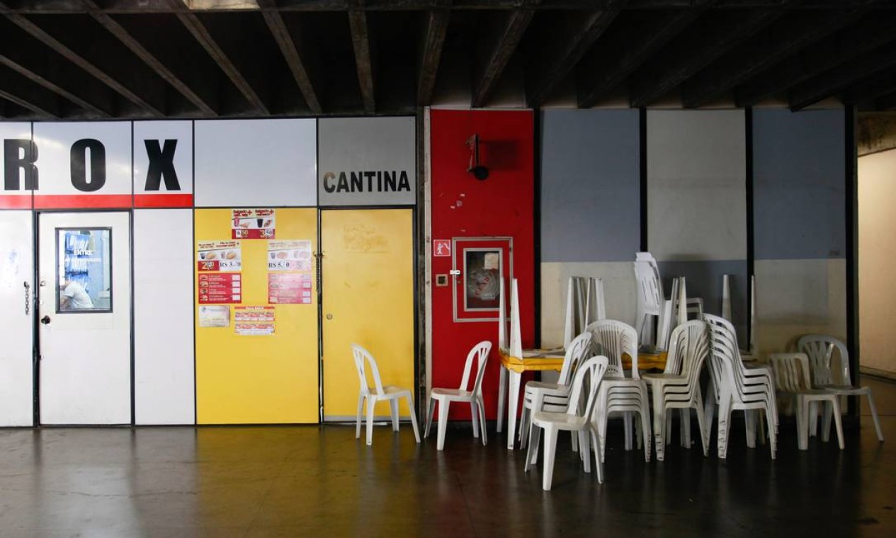 Cantina do 11º andar fica fechada nesta sexta-feira Foto: Barbara Lopes / O Globo