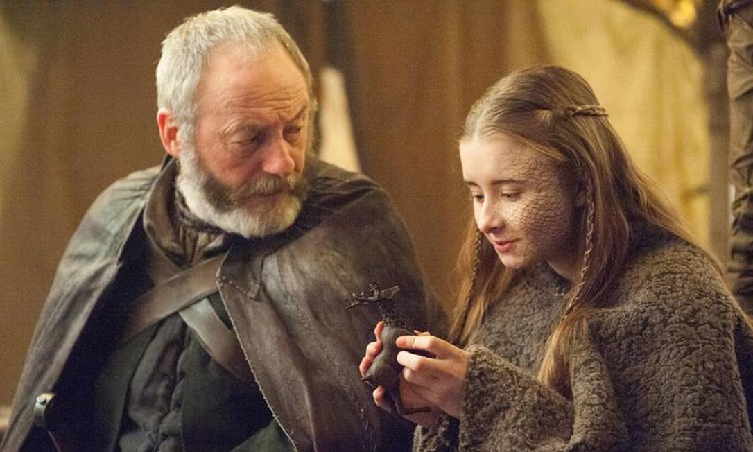 Liam Cunningham lamenta morte em 'Game of Thrones' sobre a qual
