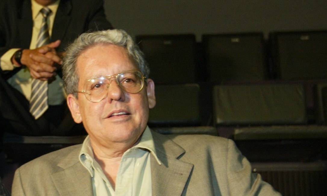 
Fernando Brant, compositor e parceiro de Milton Nascimento, que morreu em Belo Horizonte
Foto:
Ailton de Freitas
/
Agência O Globo (08.03.2006)
