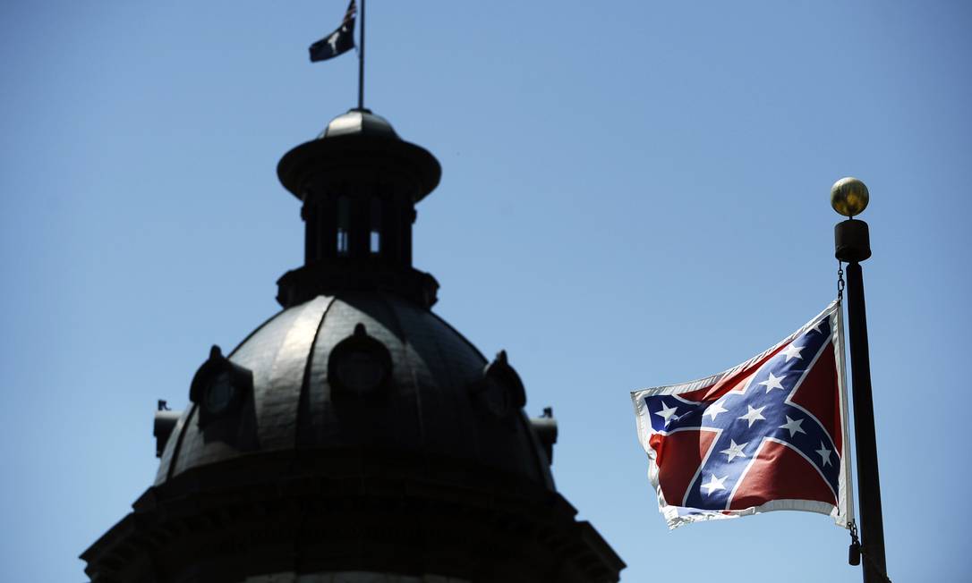 Após Massacre Governadora Da Carolina Do Sul Pede Retirada Da Bandeira 