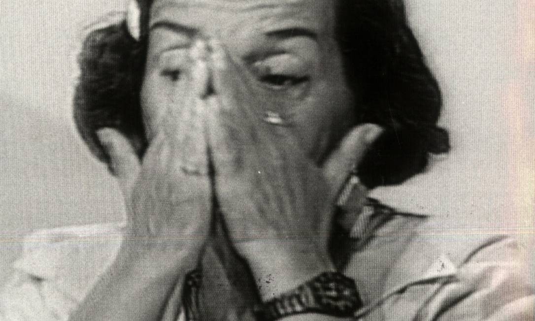 Plano Cruzado lançamento ficou marcado por imagem de Maria da Conceição Tavares chorando na TV