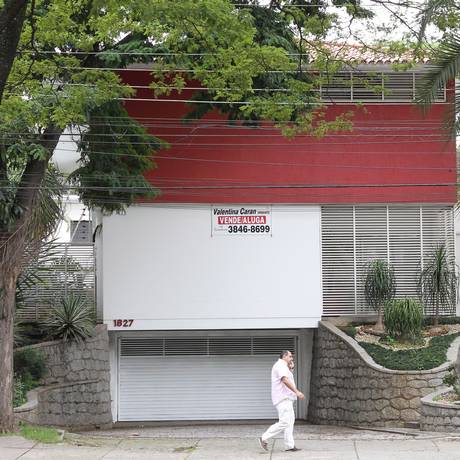Casa do ex-ministro José Dirceu na avenida República do Líbano, em Moema, São Paulo Foto: Michel Filho / Agência O Globo
