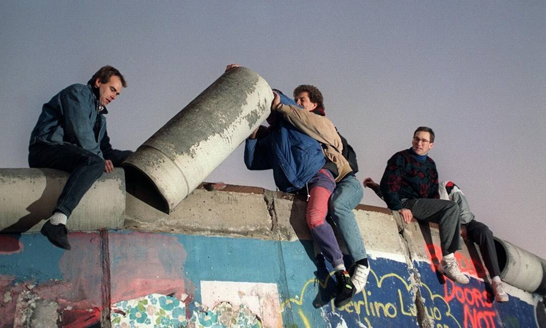 O Globo Anos Da Queda Do Muro De Berlim Ao Fim Do Ltimo S Mbolo Da Guerra Fria Na Am Rica