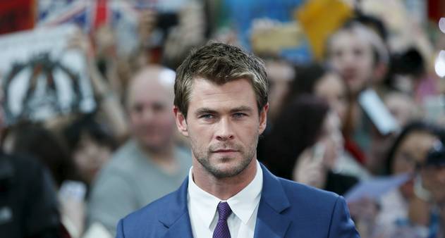 Apontado como o homem mais sexy do mundo, Chris Hemsworth, o Thor, comemora  32 anos - Jornal O Globo