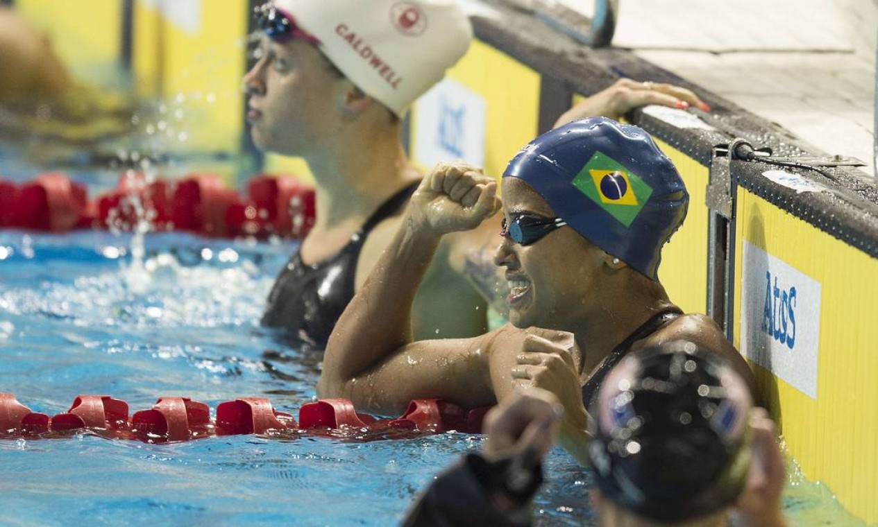 A brasileira comemorou cerrando os punhos. Ela chegou à frente da americana Clara Smiddy, prata, e a guatemalteca Gisela Morales, bronze Foto: JIM WATSON / AFP
