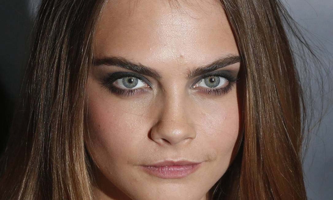 Sobrancelha de Cara em estátua demorou uma semana para ser feita