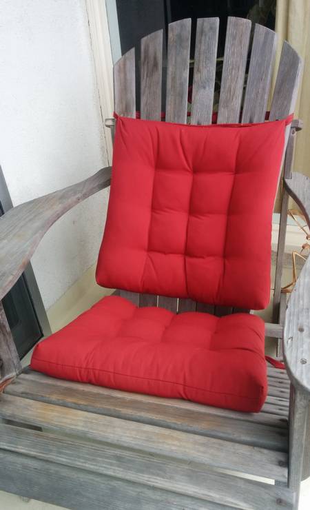 Marília Moreno, apresentadora e modelo: "Esta cadeira foi o primeiro móvel da minha casa em Venice Beach, Los Angeles. Um amigo me deu, e foi com ela que comecei a mobiliar o que hoje é meu lar" Foto: Arquivo Pessoal
