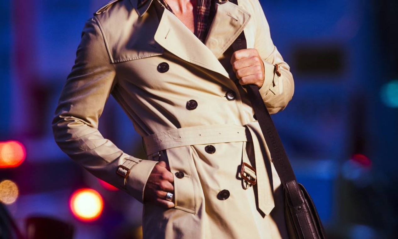 Burberry e o Trench Coat: Uma História de Estilo Icônico