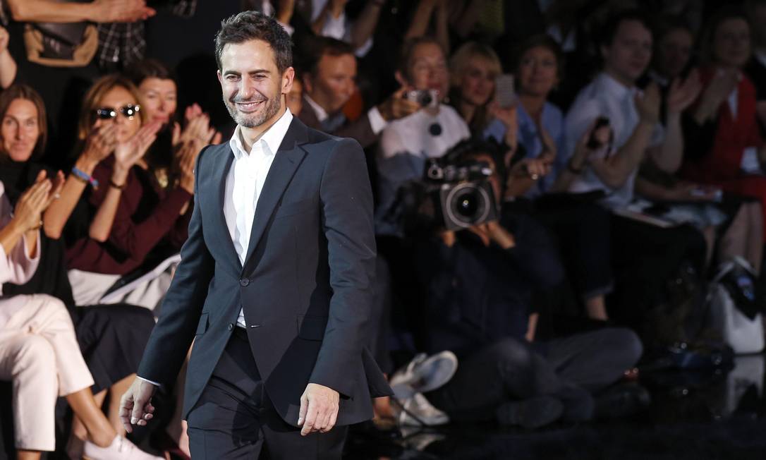 Marc Jacobs deixa a Louis Vuitton após 16 anos de comando - Jornal
