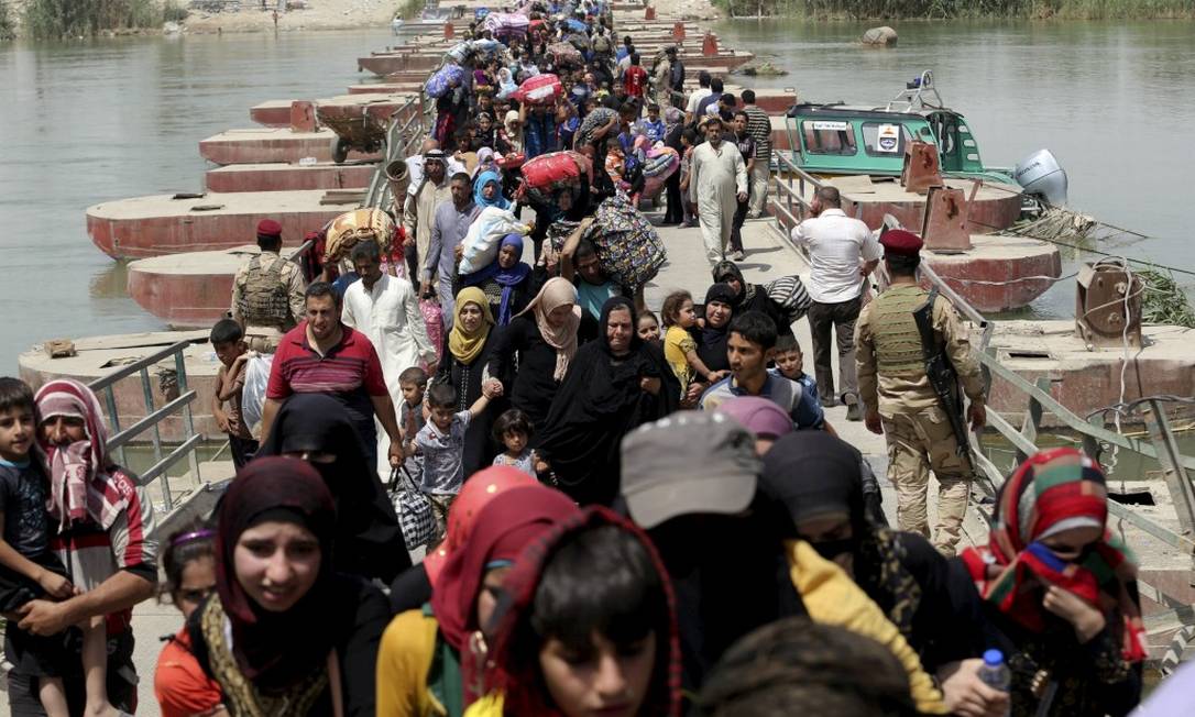 
Civis refugiados do Ramadi
Foto:
Reuters
