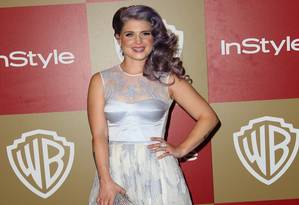 Neta de Ozzy Osbourne reaparece com look natural ao lado de tia ...