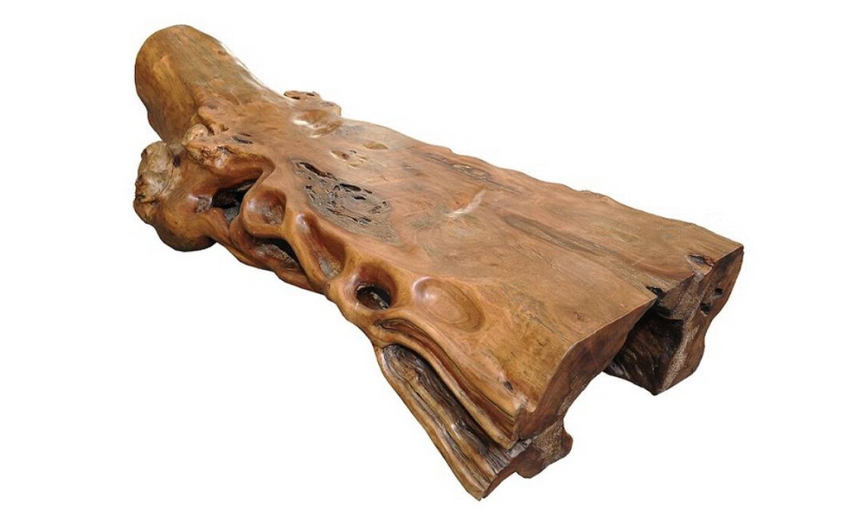 Tronco de madeira que pode ser usado como banco ou mesa R$ 8,2 mil O Galpão (21 2254-5400) Foto: Divulgação