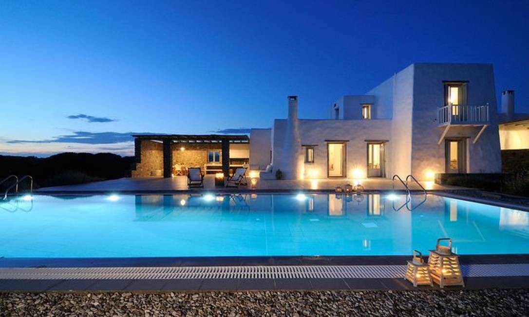 Quer dar uma forcinha para a Grécia? Dez casas incríveis para alugar - Casa De Alexia De Grecia En Lanzarote