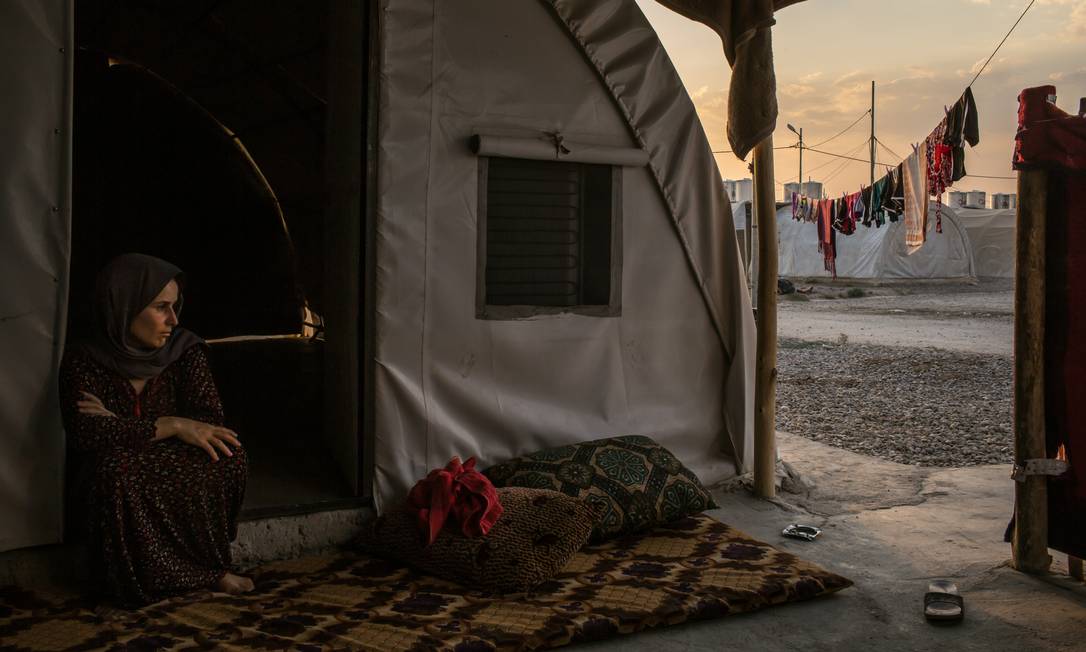 Aishan Ali Saleh vive em um campo de Dohuk. Antes, foi vítima de uma emboscada que destruiu as vidas de familia e amigos Foto: MAURICIO LIMA / NYT