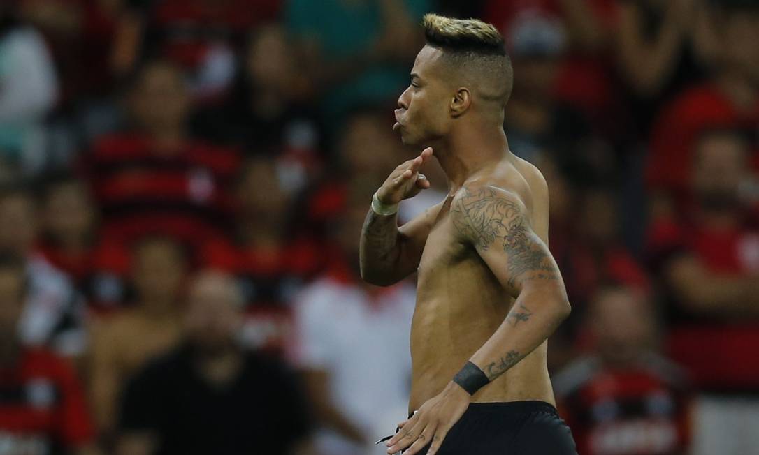 Rafael Silva brilha, e Vasco elimina o Flamengo na Copa do Brasil - Jornal  O Globo