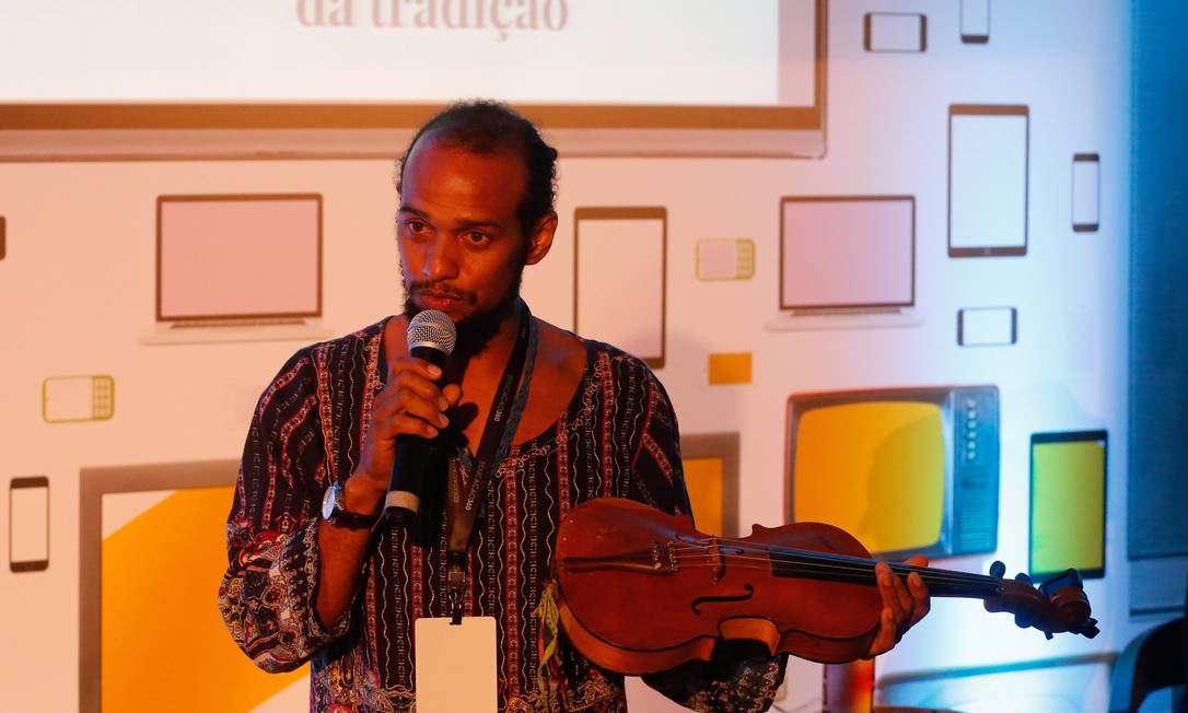 
Jean Alencar trabalha com ritmos e cultura popular brasileira em suas aulas
Foto:
Pablo Jacob/ O Globo
