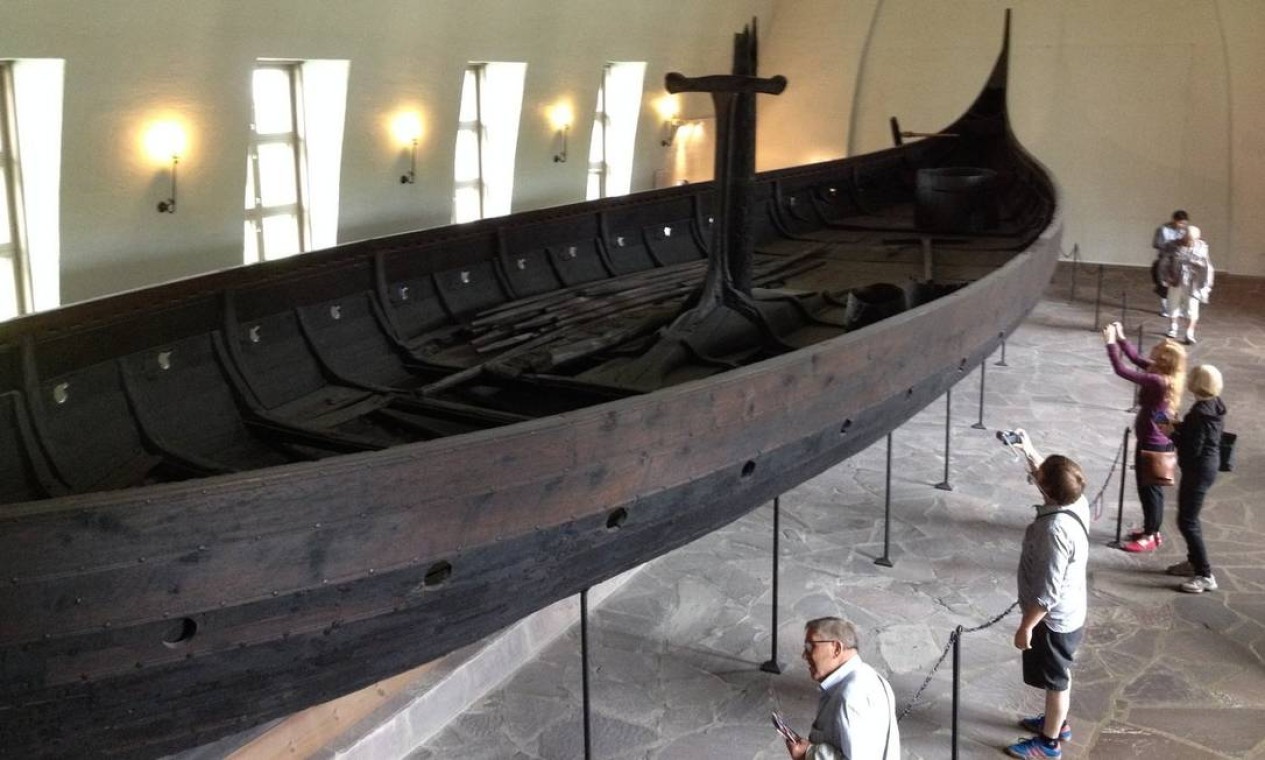 Entre estátuas e barcos vikings, a paz reina em Oslo