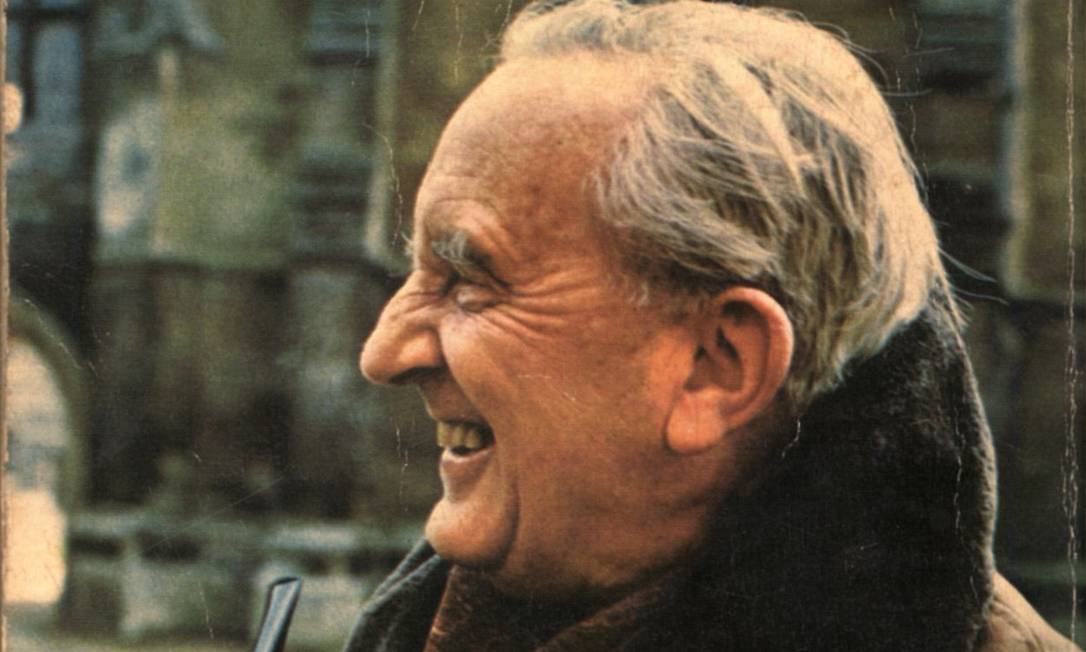 O autor J.R.R. Tolkien em foto de 1973 Foto: Divulgação