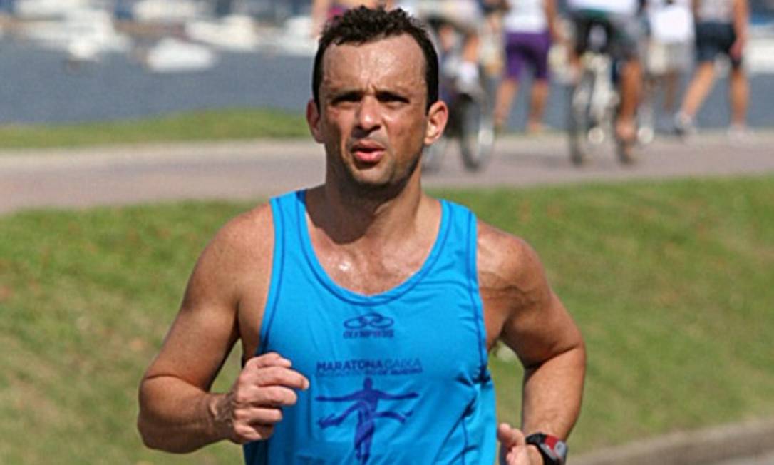 
Maurício Miranda é maratonista, tem 48 anos e sofre de arritmia desde jovem. Foi diagnosticado apenas em 2008 e fez cirurgia de ablação em 2014.
Foto:
Foto: Arquivo pessoal
