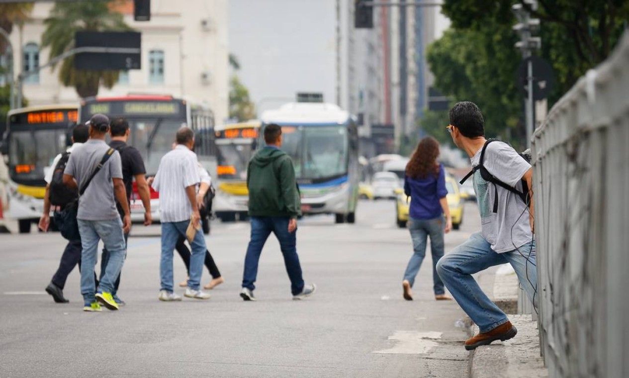 Registros deficientes não informaram se outras 366 vítimas fatais eram pedestres, ciclistas ou ocupantes de veículos Foto: Pablo Jacob / Agência O Globo