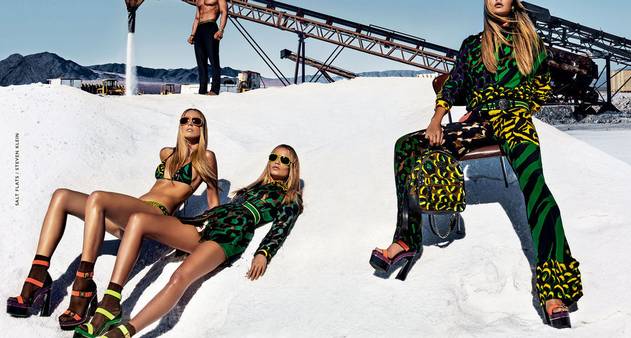 Gigi-Hadid-Versace-Campaign-