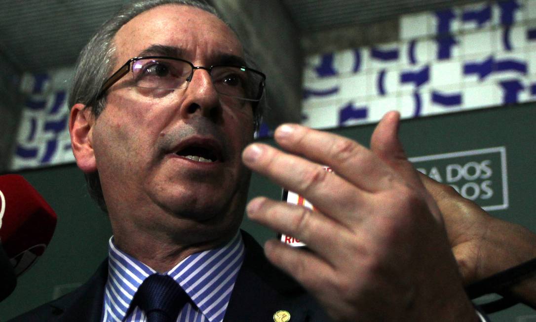 Cunha Diz Que Vai Questionar Decisão Do STF Sobre Rito De Impeachment ...