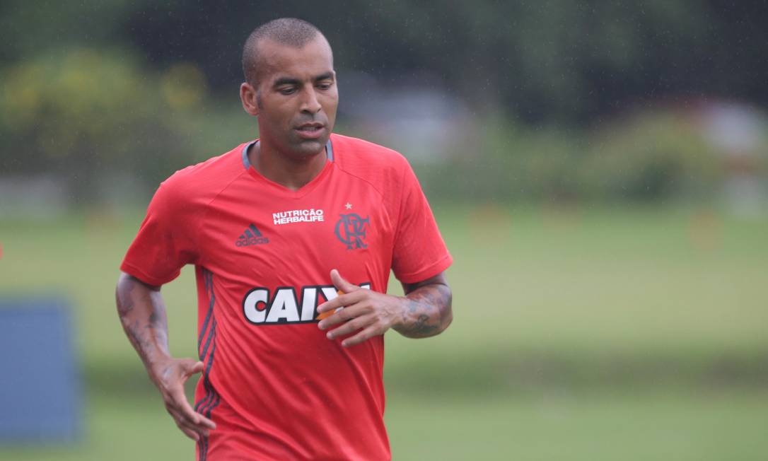 Emerson Sheik já provoca o Vasco 'A gente vai ganhar o jogo' Jornal