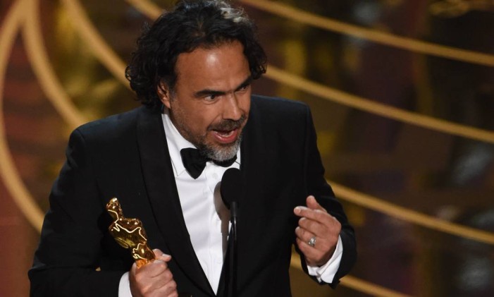 O diretor mexicano conquistou o segundo Oscar seguido, por "O regresso" Foto: MARK RALSTON / AFP