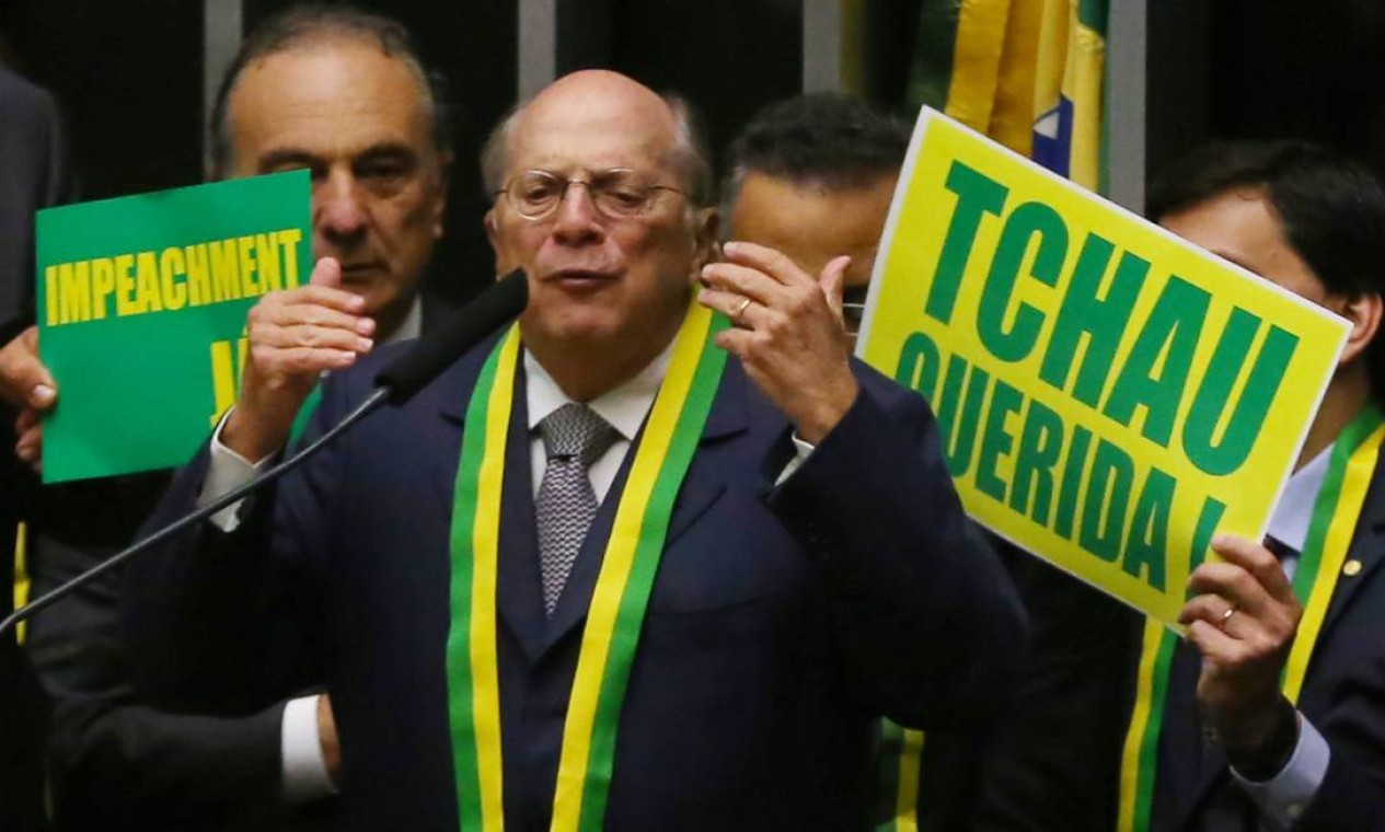 Evangélicos no Brasil - do impeachment de Dilma Rousseff ao tempo