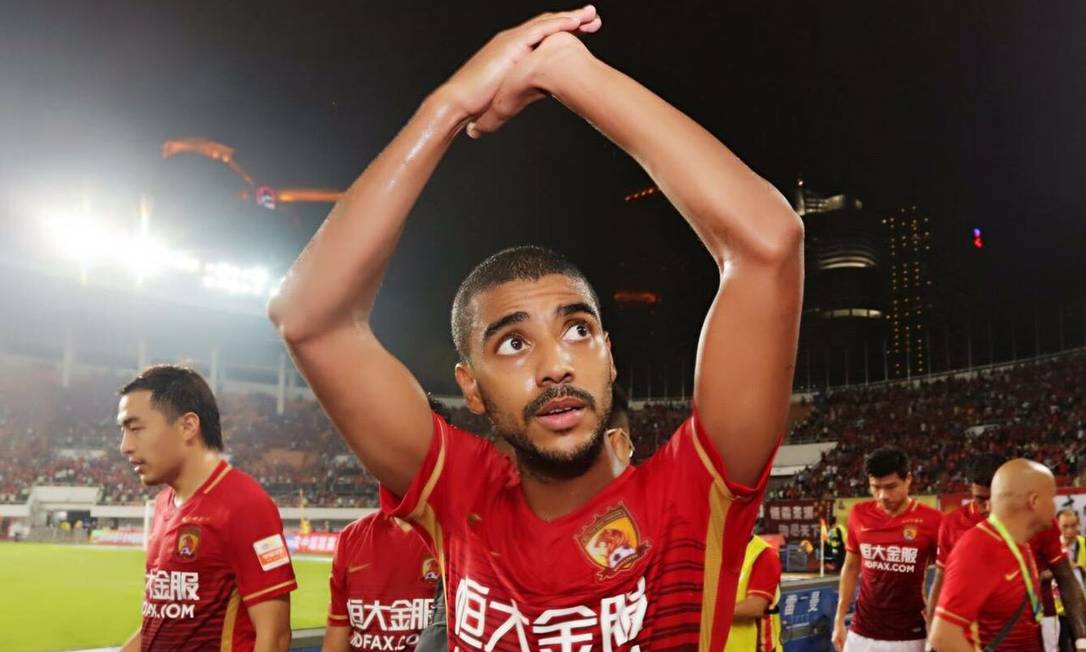 Elkeson torna-se o maior artilheiro do Campeonato Chinês - Jornal