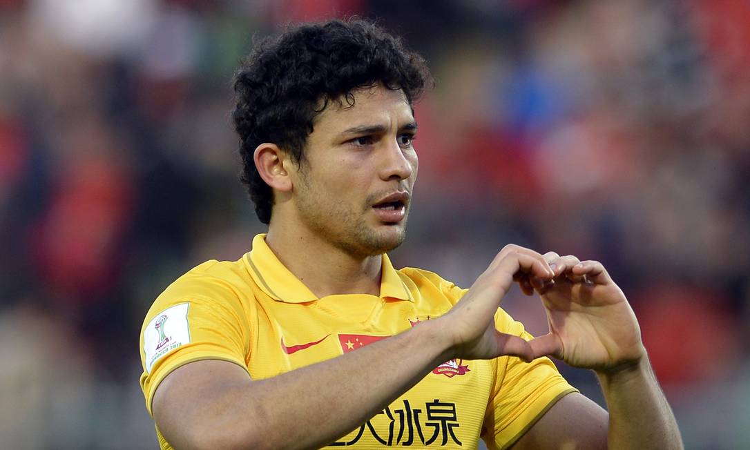 Elkeson torna-se o maior artilheiro do Campeonato Chinês - Jornal