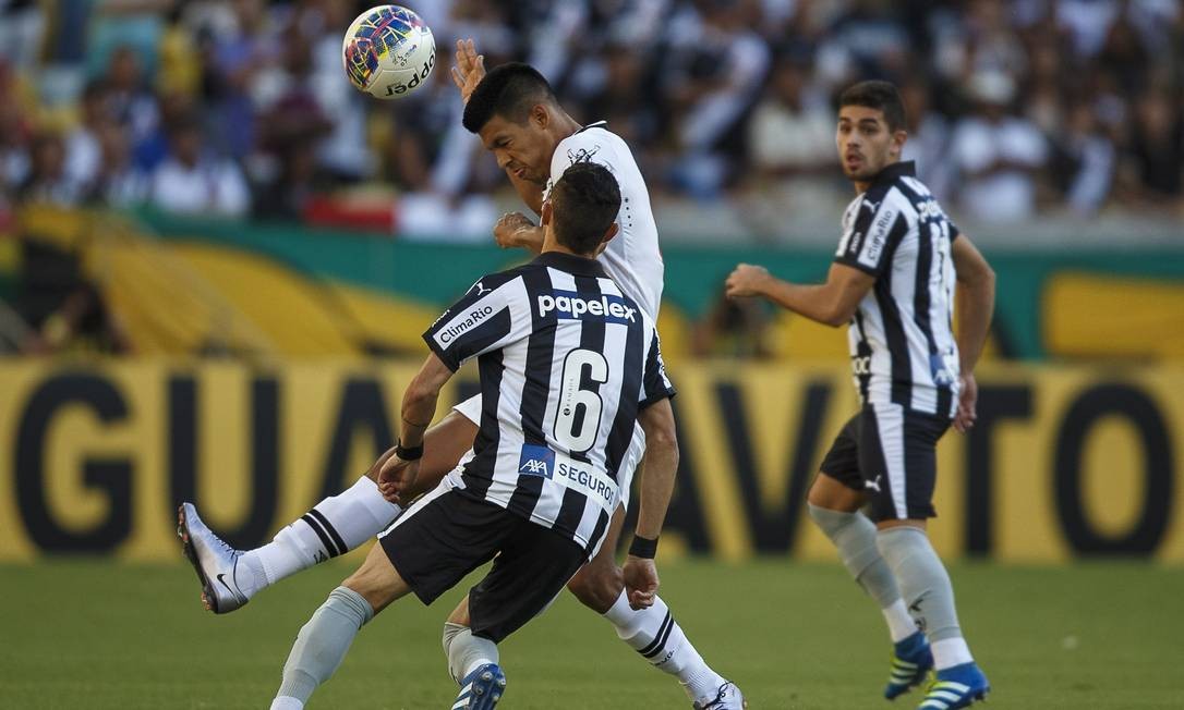 Vasco vence Botafogo no primeiro jogo da final do Carioca ...