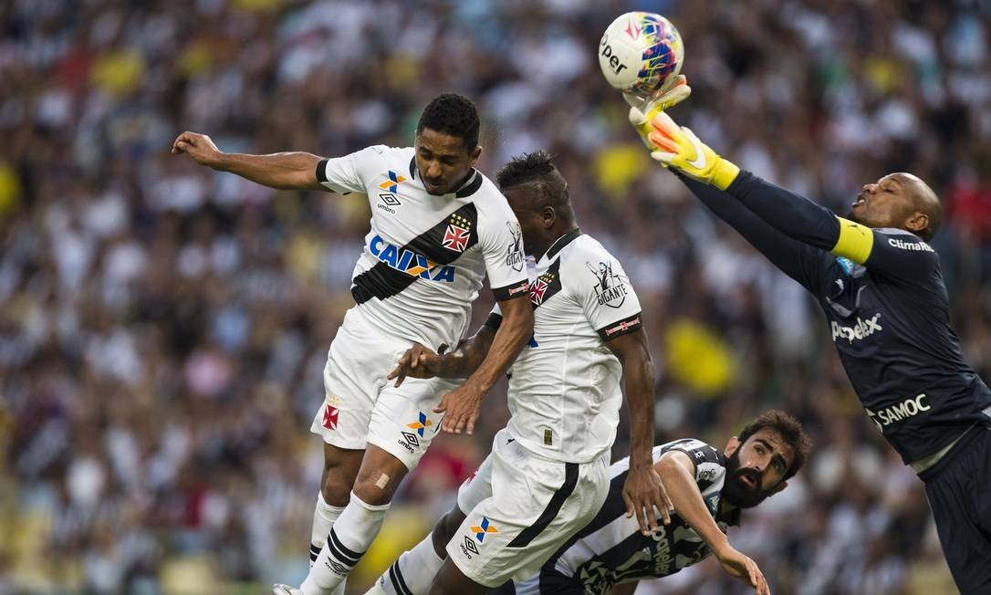 Vasco vence Botafogo no primeiro jogo da final do Carioca ...