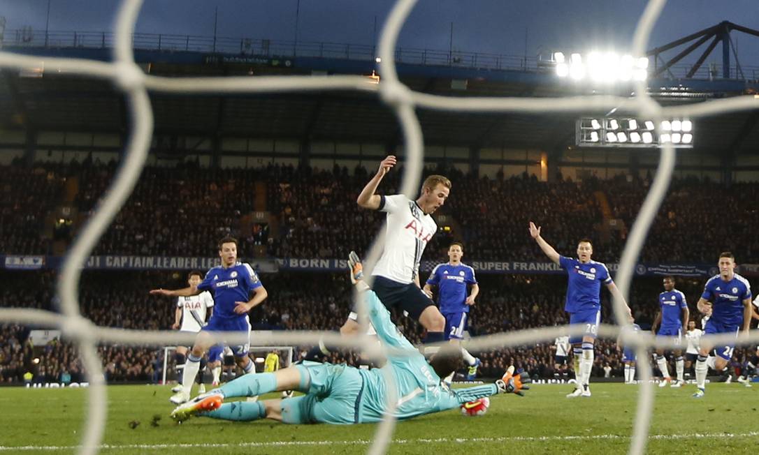 Histórico! Leicester City é campeão inglês após empate entre Tottenham e  Chelsea