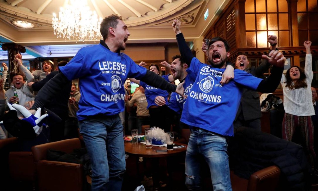 Histórico! Leicester City é campeão inglês após empate entre Tottenham e  Chelsea